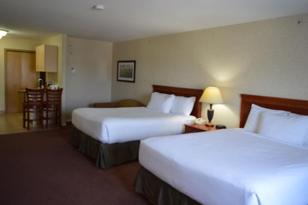 Super 8 By Wyndham Grande Prairie Hotel Exterior foto